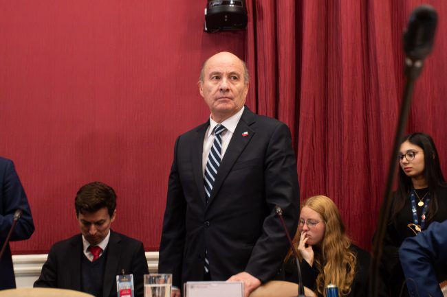 Megarreforma: Senado confirma votación para este miércoles pese a sistema frontal