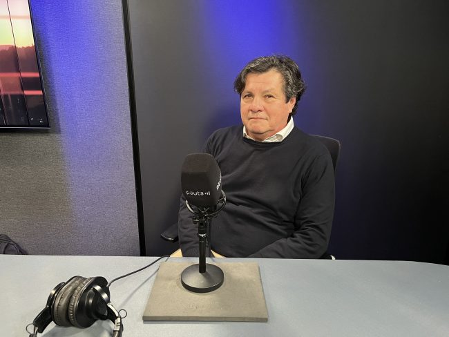 Ramón Cavieres (Pulso Ciudadano): "Decir que un país que está creciendo con crecimiento tendencial de dos puntos va a pasar a cuatro no es muy serio"