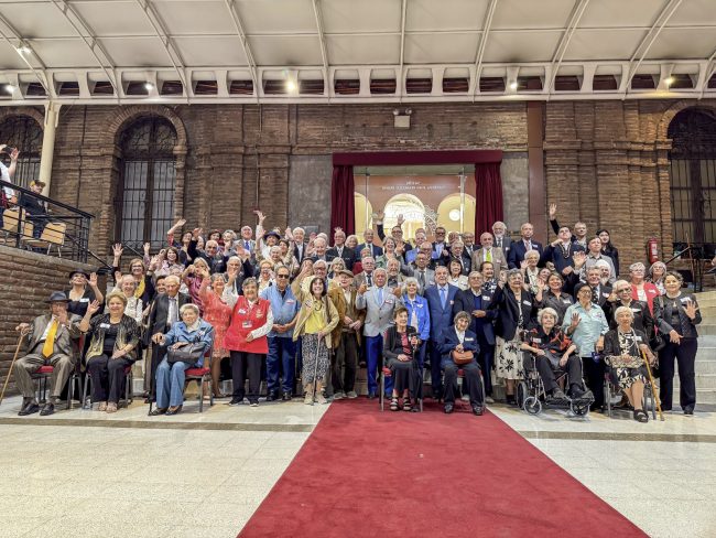 Abren postulaciones para "100 Líderes Mayores" 2026: buscan reconocer a personas de 75 años que transforman Chile