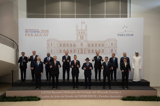 Presidente Kast cierra su debut en el Mercosur con foco en seguridad y migración antes de iniciar visita oficial a Uruguay