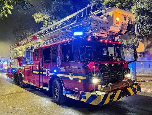 Diputados UDI piden excluir a Bomberos y vehículos de emergencia del alza de las bencinas