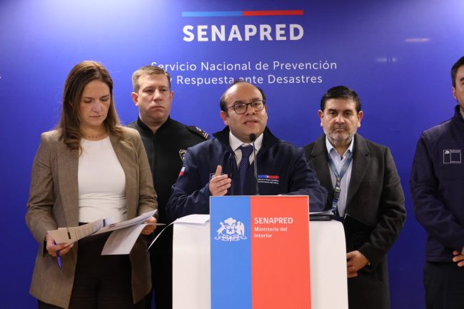 Más de 160 mil clientes sin luz por sistema frontal: Gobierno asegura que hasta ahora, no hay emergencias graves