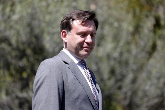 Alcalde de Punta Arenas cuestiona respuesta de Argentina por polémica sobre el Estrecho de Magallanes