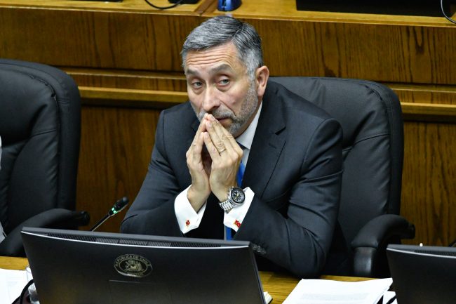 Senador Vial por uso de militares en barrios críticos: “Las FF.AA. no están para eso, esto es un problema policial”