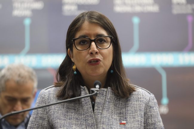 Subtel detecta más de $7.300 millones en deudas por uso del espectro radioeléctrico y apunta a una “toma digital”