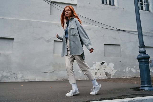 ¿Cómo combinar prendas oversized sin perder equilibrio ni estilo?
