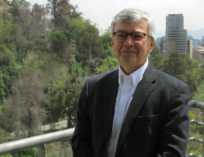 Estudio de CLAPES UC estima que delincuencia le cuesta a Chile hasta US$20 mil millones al año en menor actividad económica