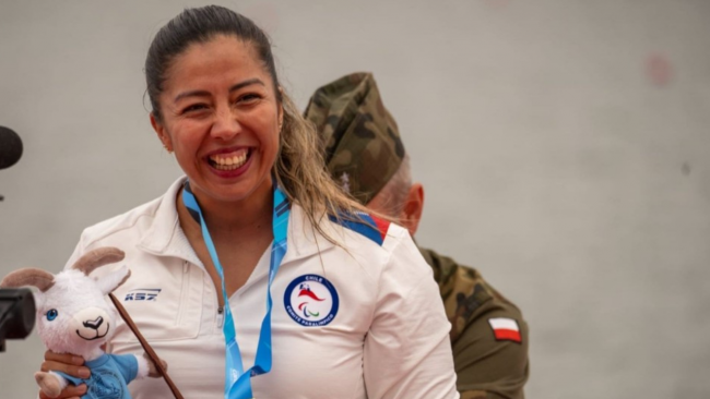 ¿Quién es Katherinne Wollermann? La tricampeona paralímpica que recibió el Premio Nacional del Deporte 2025