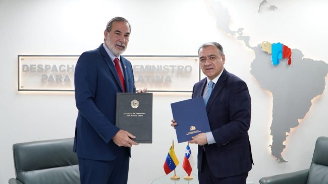 Chile y Venezuela formalizan el restablecimiento de sus relaciones consulares tras intercambio de notas diplomáticas