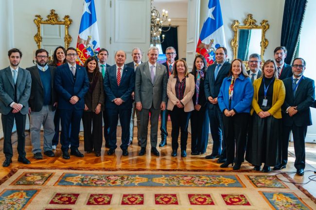 Cómo funcionará la comisión que busca reformar el empleo público y quiénes son sus 12 integrantes