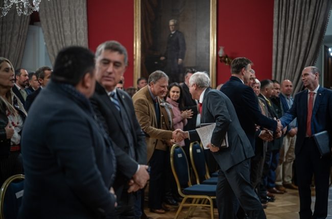 Reunión de Kast con alcaldes en La Moneda: qué se discutió y quiénes se retiraron antes de terminar