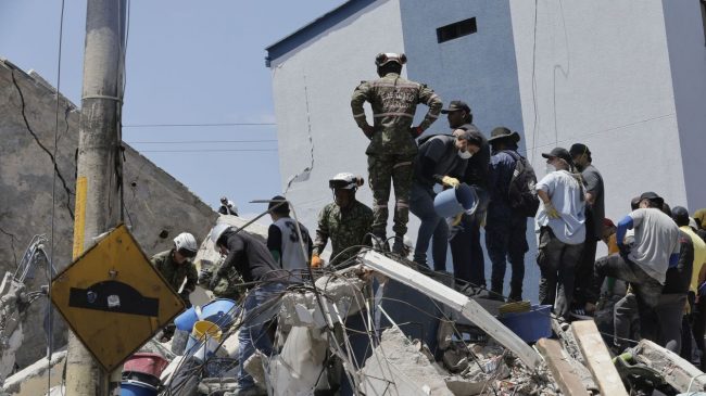 Terremoto en Colombia deja 265 muertos y casi 500 desaparecidos: Chile envía 20 toneladas de ayuda