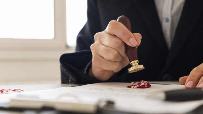 Nuevo sistema de selección de notarios debuta con dificultades: solo dos o tres postulantes aprobaron el examen