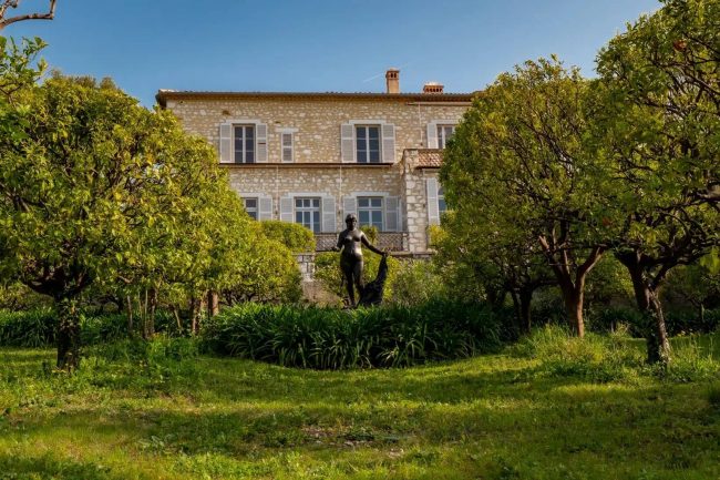 Roban cuatro obras del Museo Renoir en Francia avaluadas en 9 millones de euros
