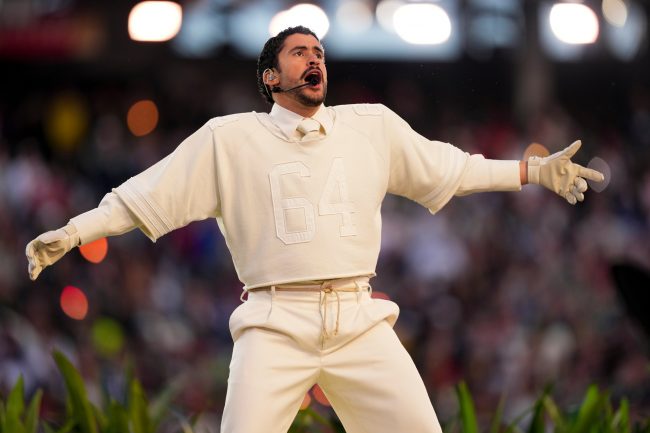 Bad Bunny gana siete premios Emmy por su show en el Super Bowl LX y rompe un récord histórico