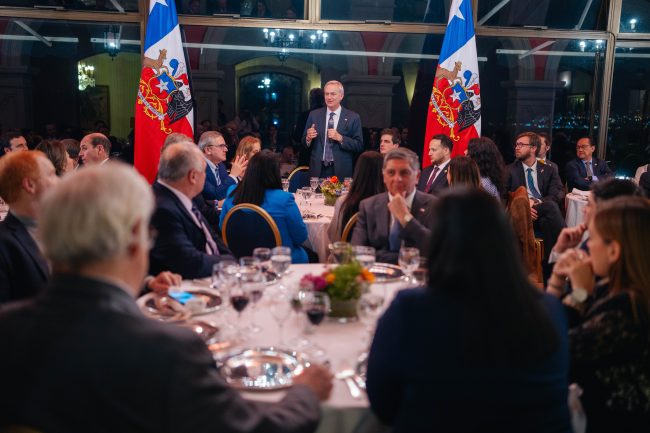 Presupuesto 2027: Gobierno eleva crecimiento del gasto a 1,5% y prioriza seguridad, salud y empleo