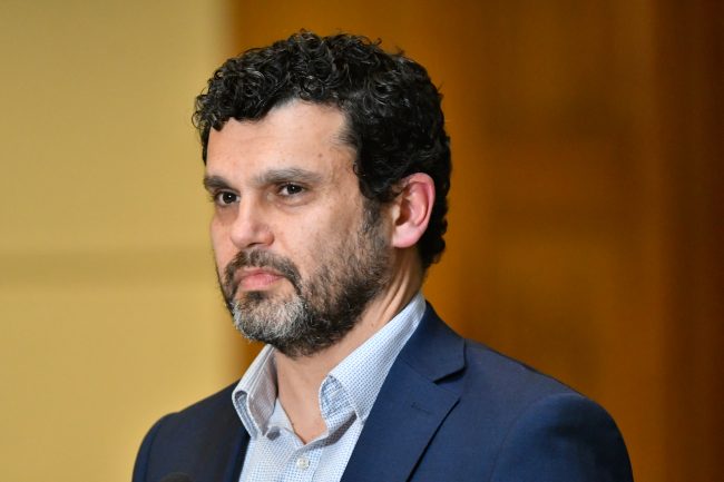 Bassa cuestiona querella anunciada por Rabat y le pide reparar el daño a las víctimas