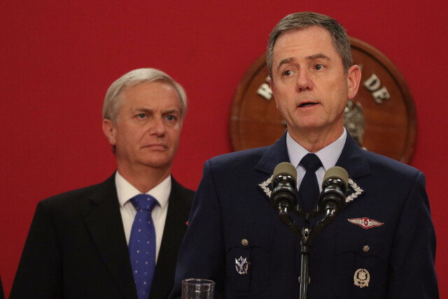 Cambio de mando en la FACh: Leonardo Romanini sucede a Hugo Rodríguez en ceremonia encabezada por Kast
