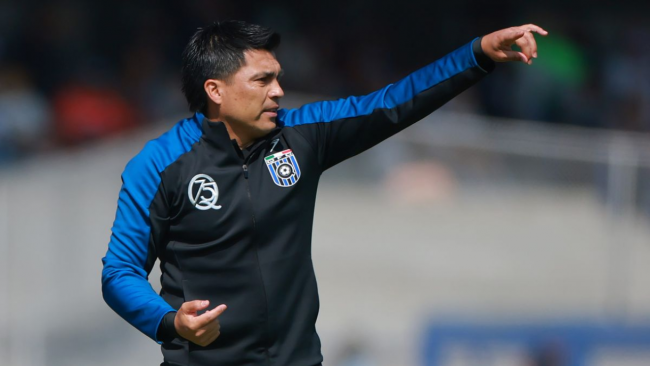 Esteban González, el técnico sensación de México: Querétaro en la pelea de la Liga MX