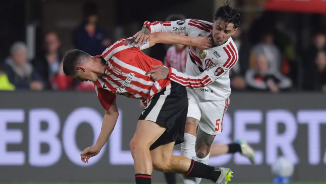 Erick Pulgar fue clave en un Flamengo que encamina su bicampeonato
