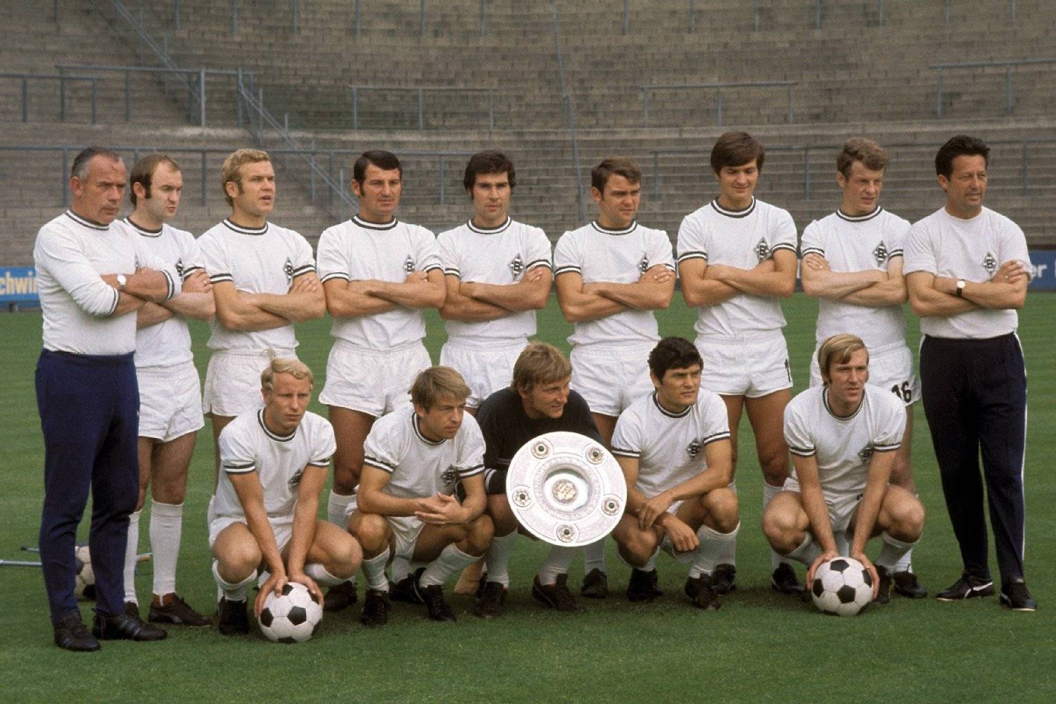 Plantilla del Borussia Monchengladbach en la temporada 1969-70, en que se proclamaron campeones de la Bundesliga.