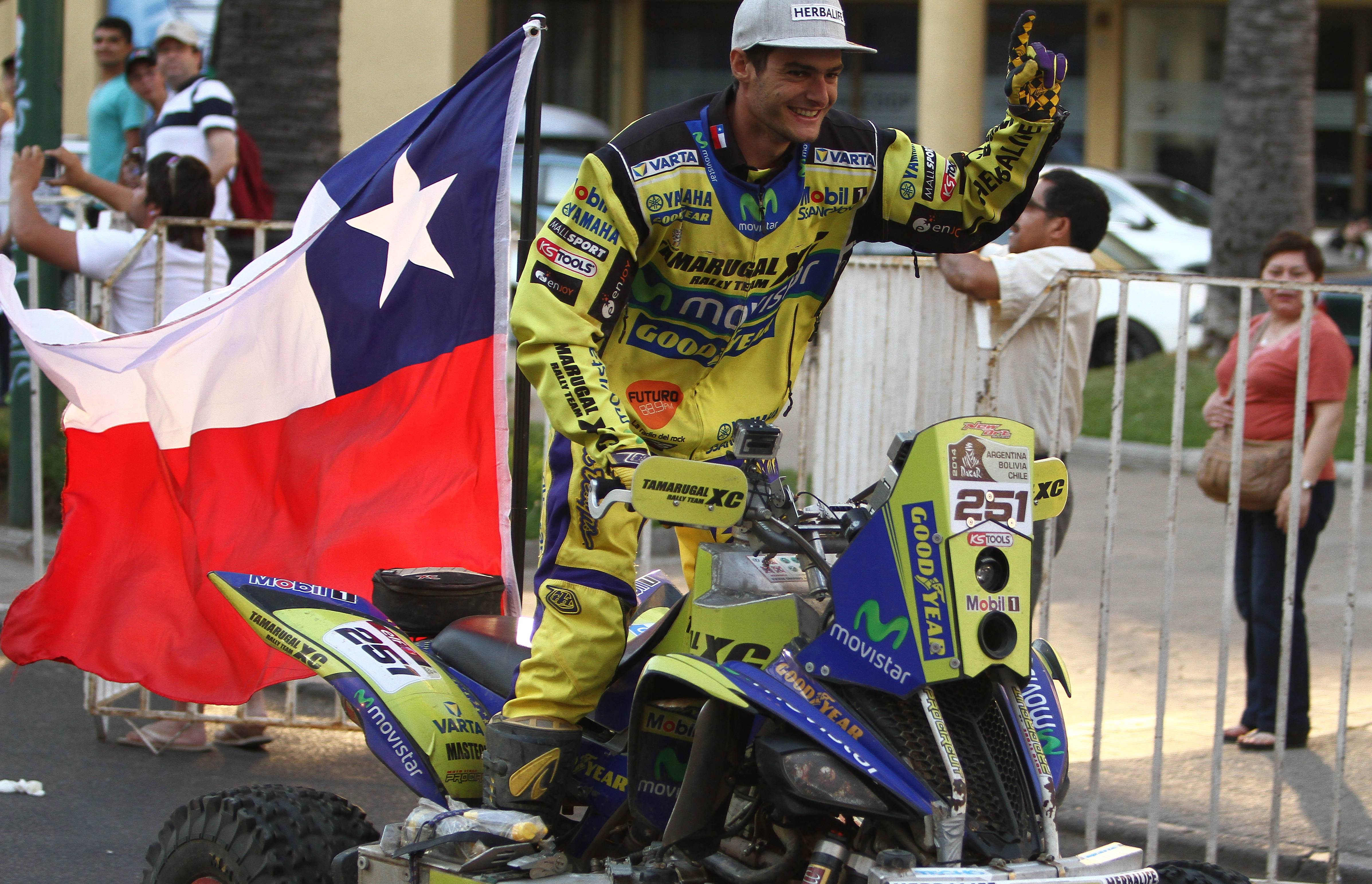 Casale es el primer chileno en quedarse con un Dakar. Créditos: Agenciauno.