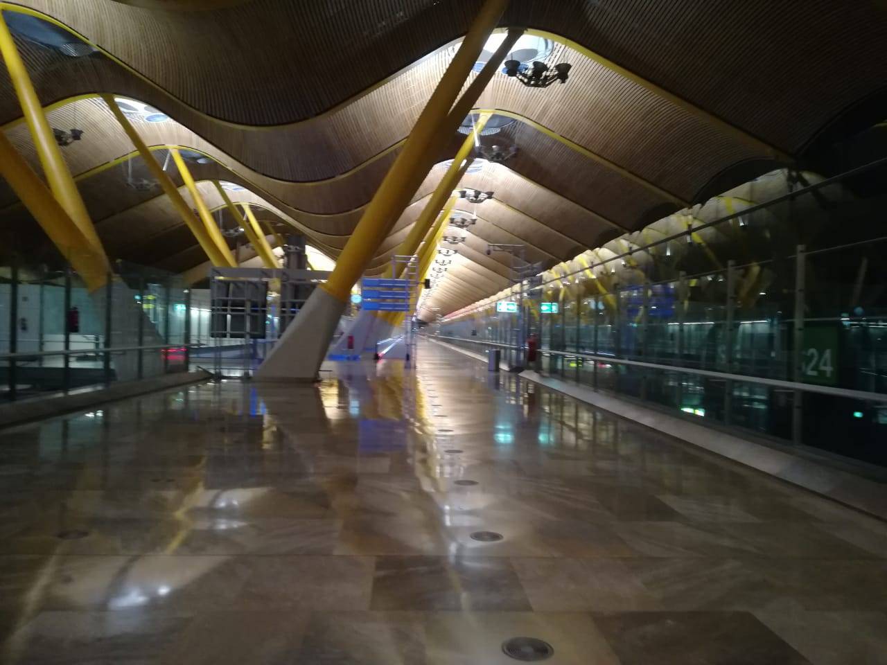 Aeropuerto de Barajas, en Madrid, semivacío. Créditos: Camilo Aguirre