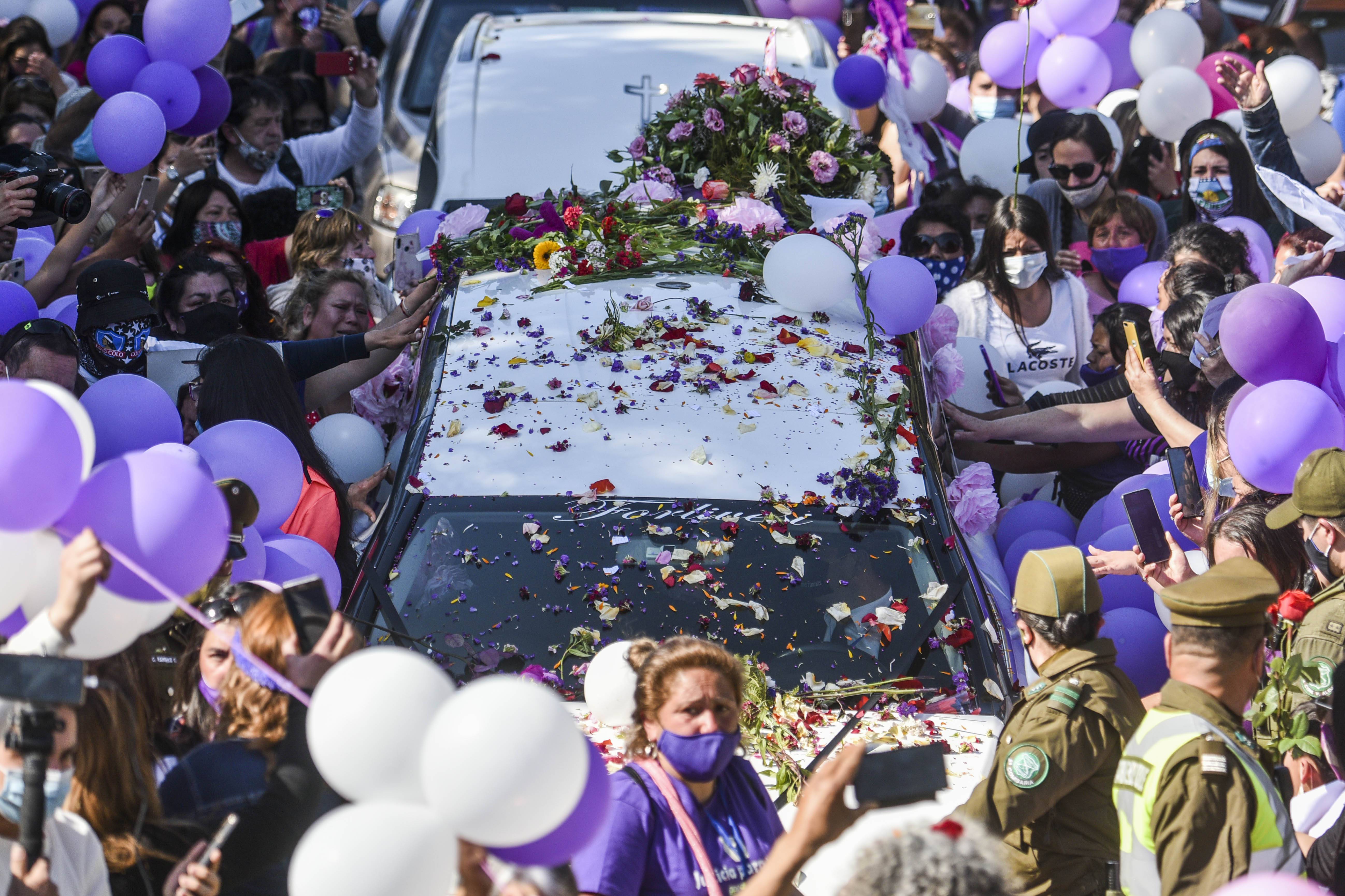 Este miércoles 2 de septiembre se realizaron los funerales de Ámbar Cornejo, en Villa Alemana. Créditos: Agencia Uno