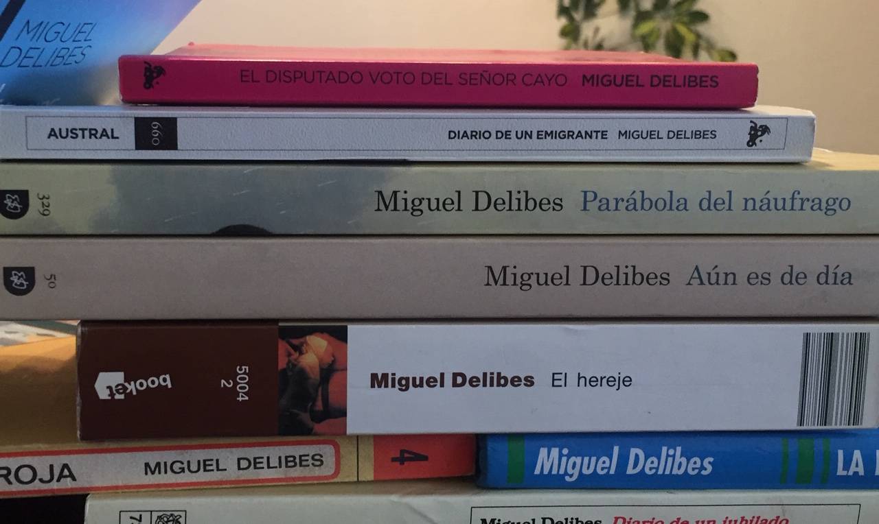 Miguel Delibes publicó 20 novelas y siete colecciones de cuentos, entre numerosas otras obras de no ficción. Créditos: PAUTA